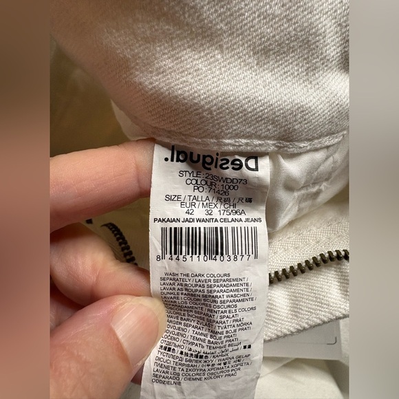 NWT Desigual- Luna Flare Jeans in White. Size EU 42 or US 14 - Picture 6 of 11